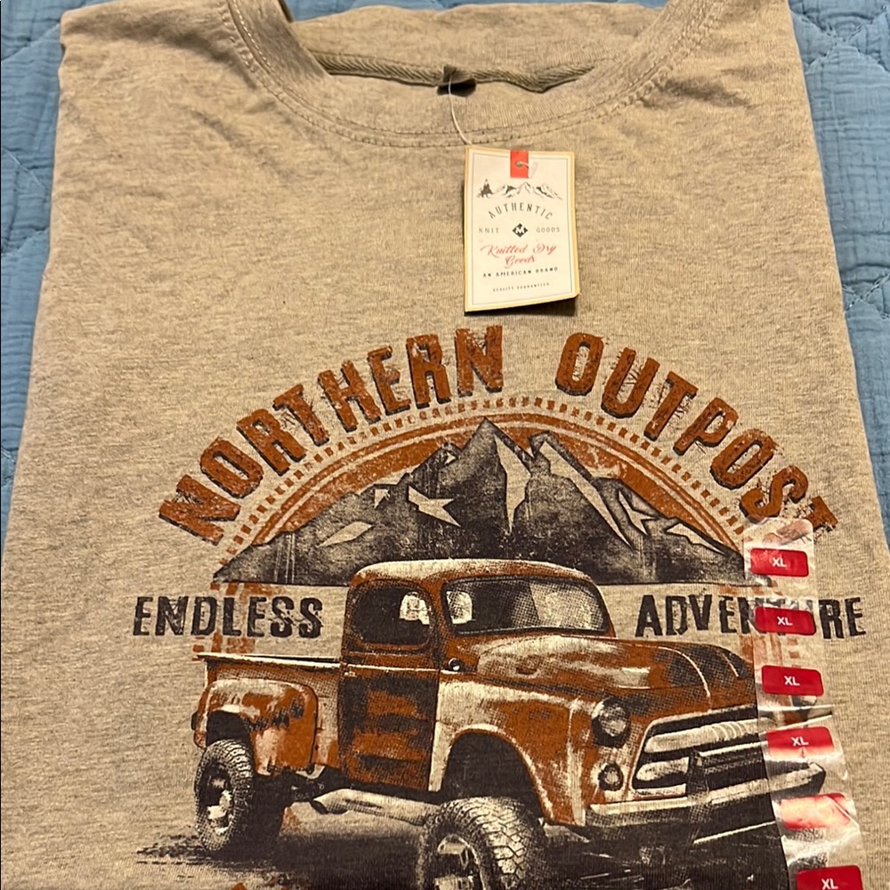 NWT Northern Outpost Graphic T-Shirt XL
